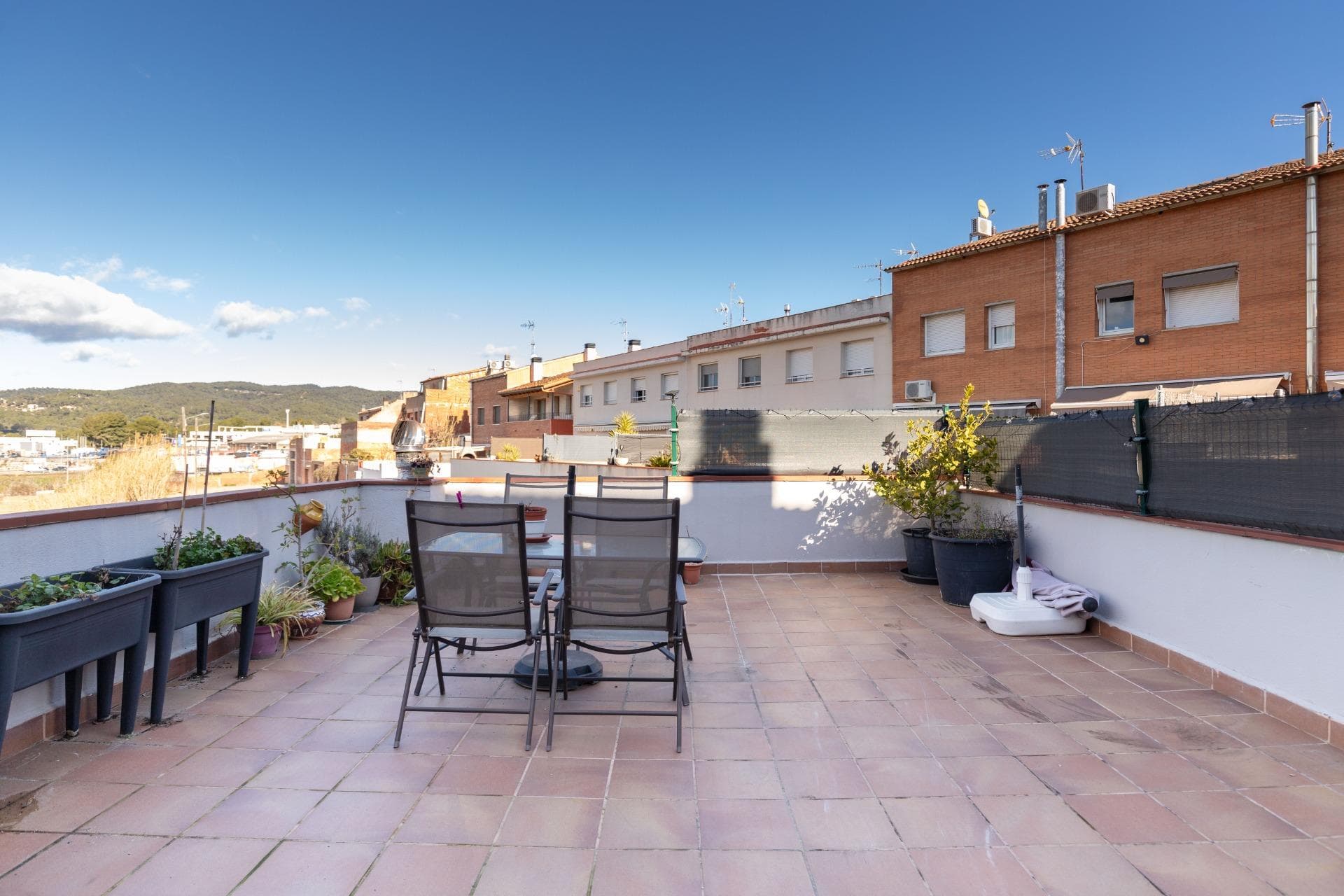 ESPECTACULAR TERRASSA AMB VISTES I GARATGE DOBLE - Foto 1