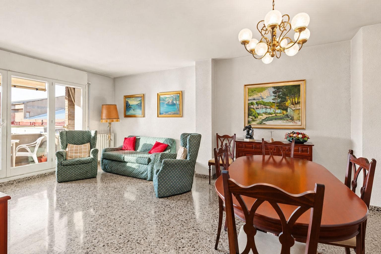 UNA LLAR PER ENAMORAR · 4 HABITACIONS I DOS BALCONS - Foto 1