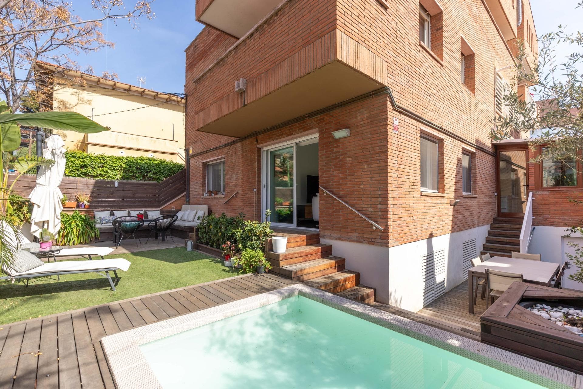 LUXE A LA CIUTAT AMB PISCINA PROPIA